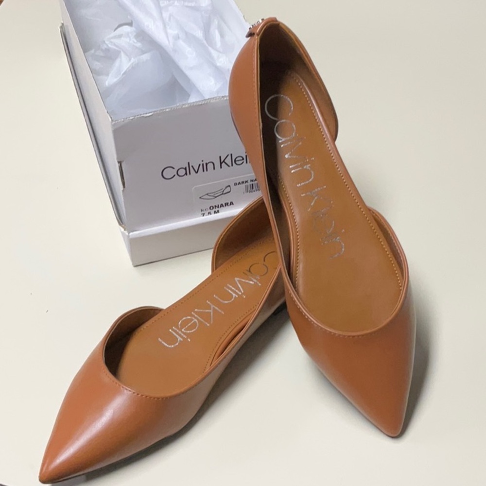 Calvin Klein tan flats